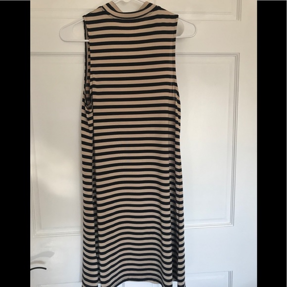Avec Les Filles Sleeveless Striped Dress - Picture 4 of 5